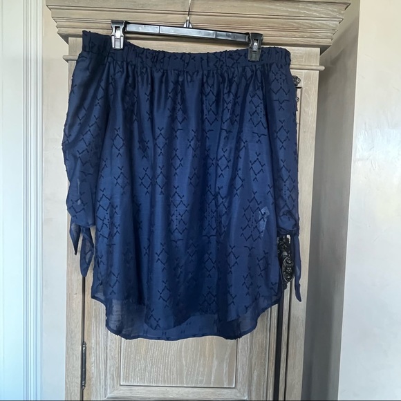 Eloquii Embroidered Off Shoulder Tie Sleeve Blouse Top in Navy plus size 18 - Picture 11 of 14